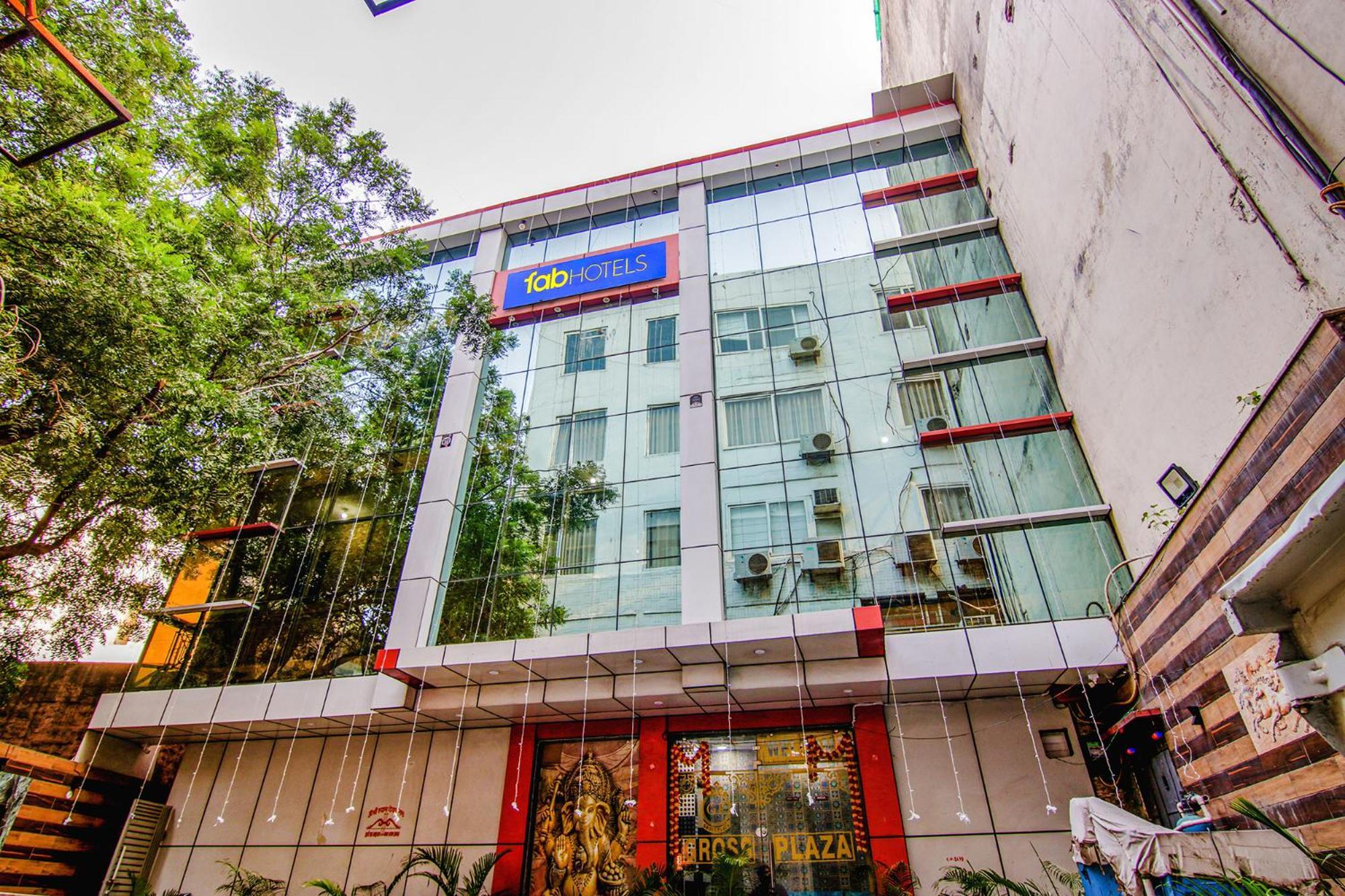 Hotel Fabexpress Gross Plaza